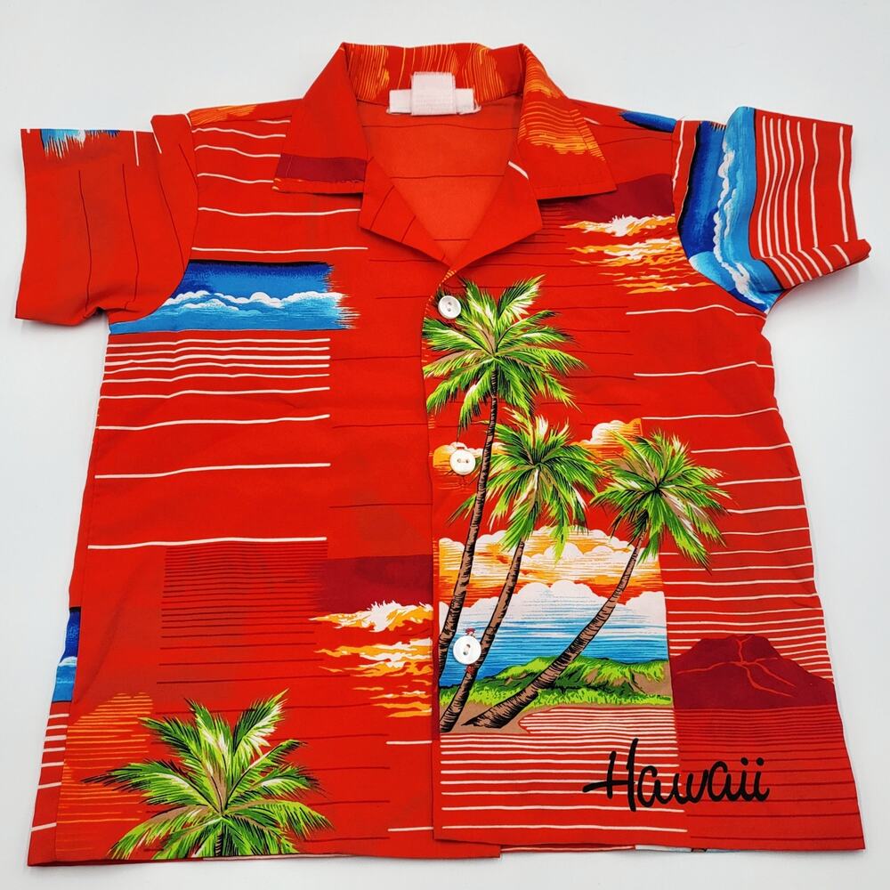 Vintage Made in Hawaii "ALOHA HAWAII" AOP Graphic Toddler Button-Up Shirt Size 3